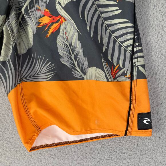 Rip Curl 32 Board Shorts Black Orange Floral Hibiscus Print Swim Surf Trunks - Picture 3 of 10